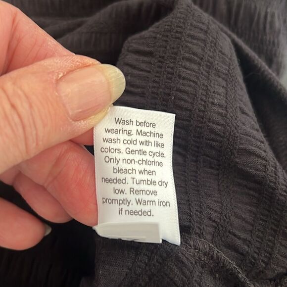 croft & barrow Women's Sleeveless Plus Size Top - Black - Size 2X - Picture 6 of 6